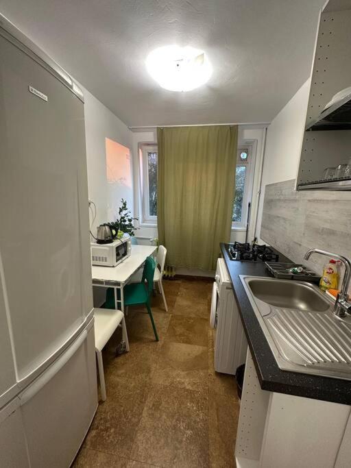 24 Ior By Green Apartments Bukares Bagian luar foto